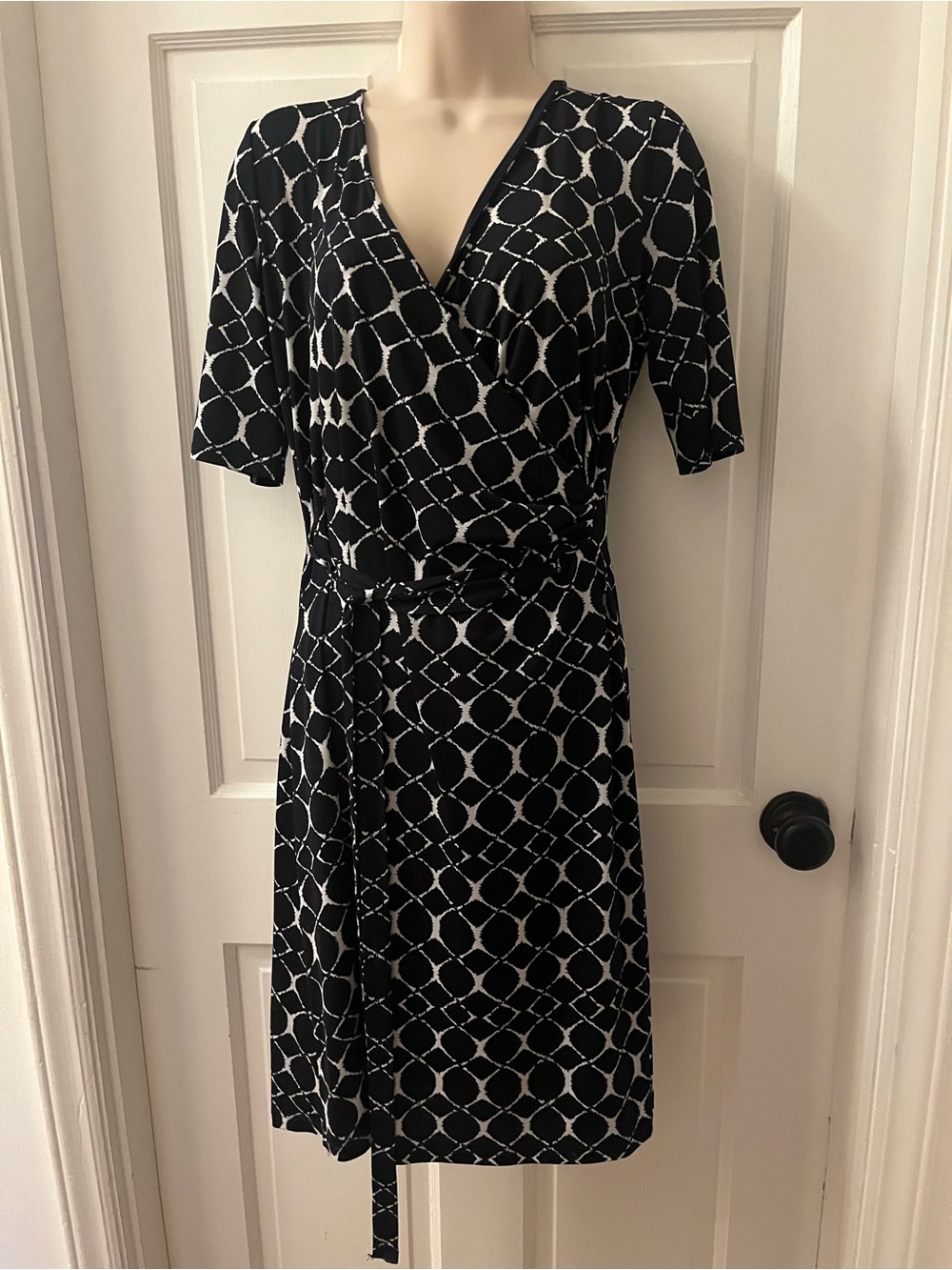 Gilli Blue And White Geometric Wrap Midi Dress!